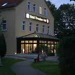 Dresdner Hof 호텔 3*