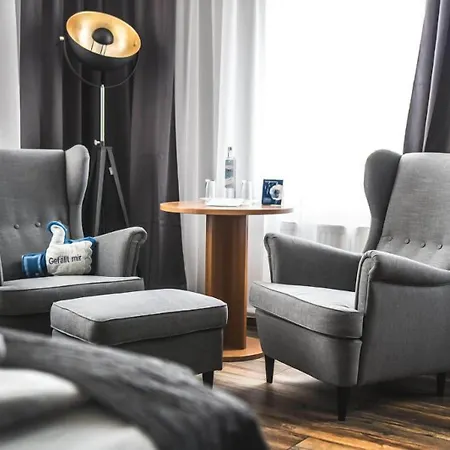 Dresdner Hof Hotel 3*