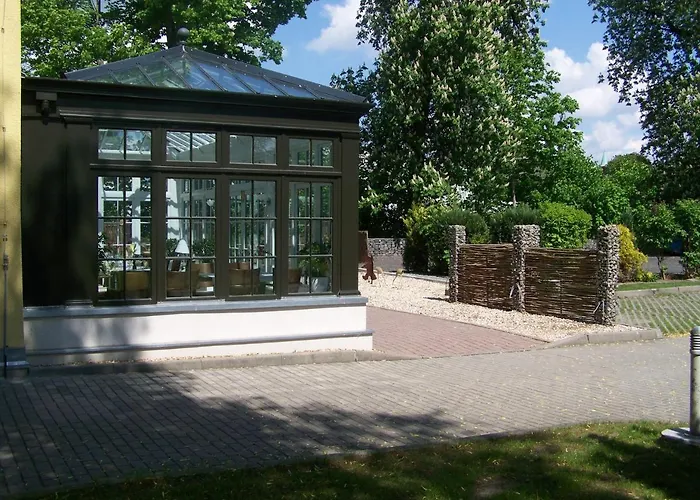 Dresdner Hof 3* ציטאו